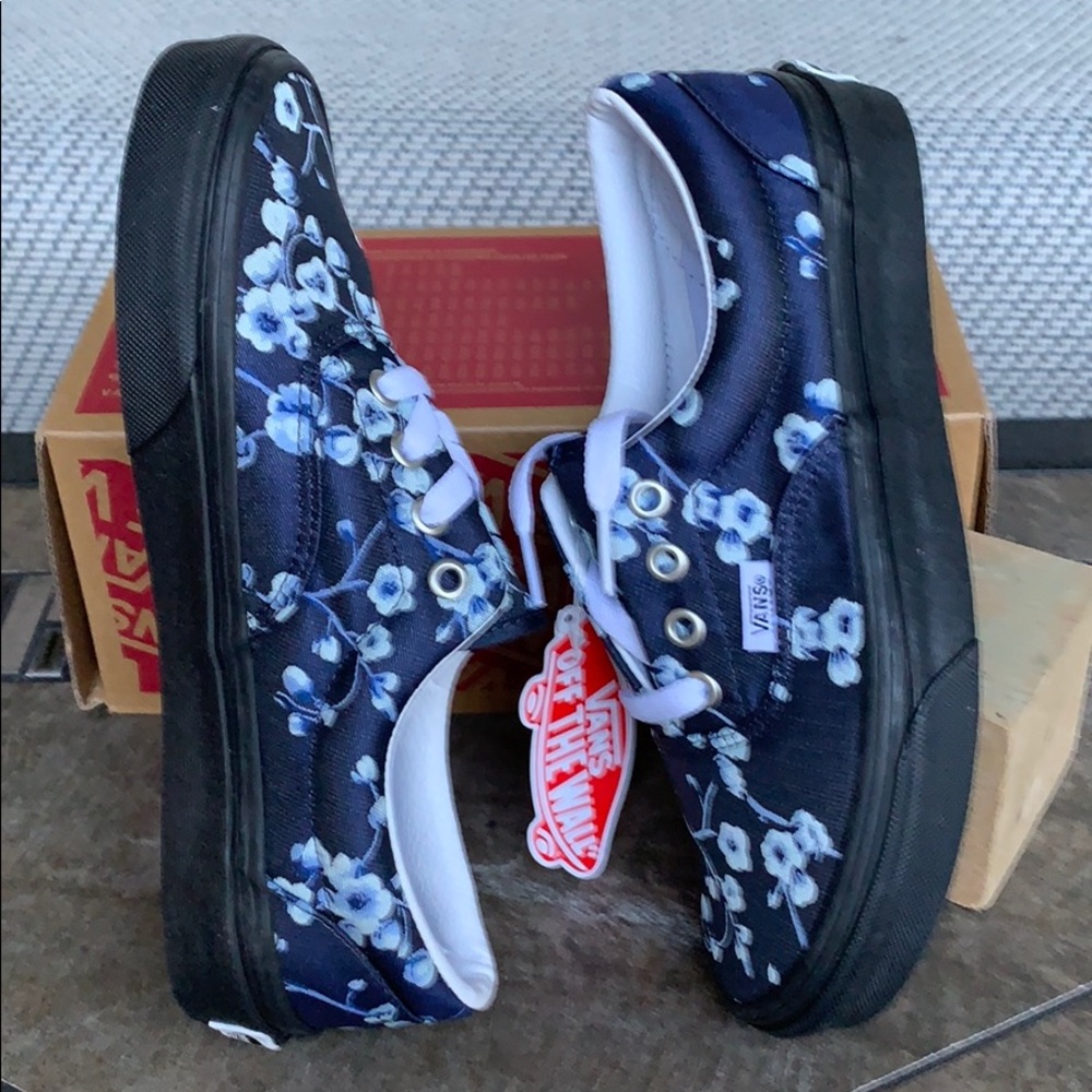 VANS ERA FLORALS BLUE/BLACK men’s - Picture 3 of 16